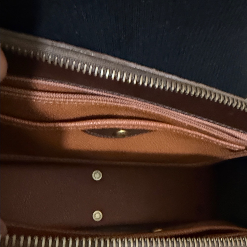 Dooney & Bourke Crossbody Bag - Picture 3 of 8